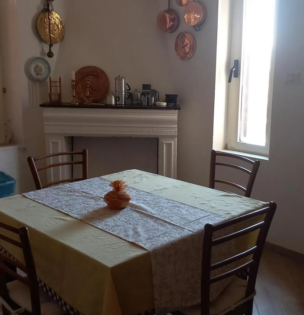 Bed and Breakfast Sa Rosa E Su Trapperi Oschiri 3*,  Italia